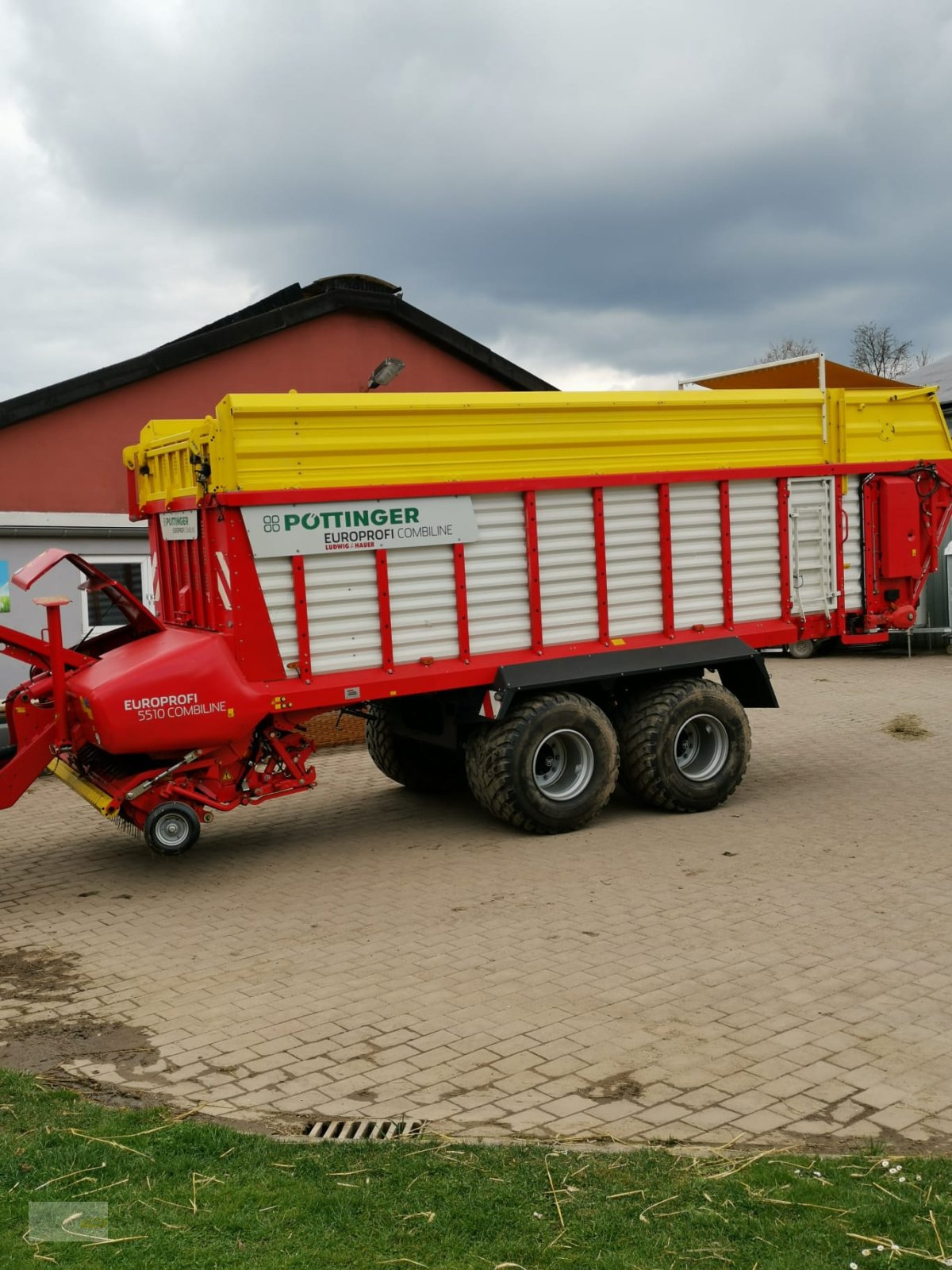 Ladewagen of the type Pöttinger Europrofi 5510 D Combiline, Gebrauchtmaschine in Jucken (Picture 2)