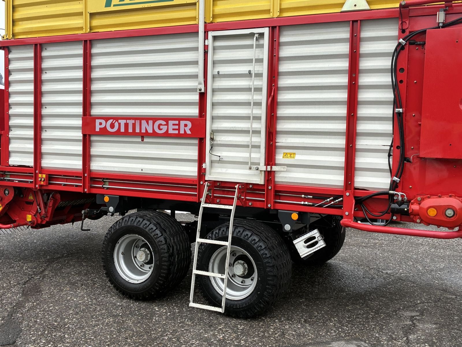 Ladewagen van het type Pöttinger FARO 3500 Rotomatic, Gebrauchtmaschine in Villach (Foto 3)
