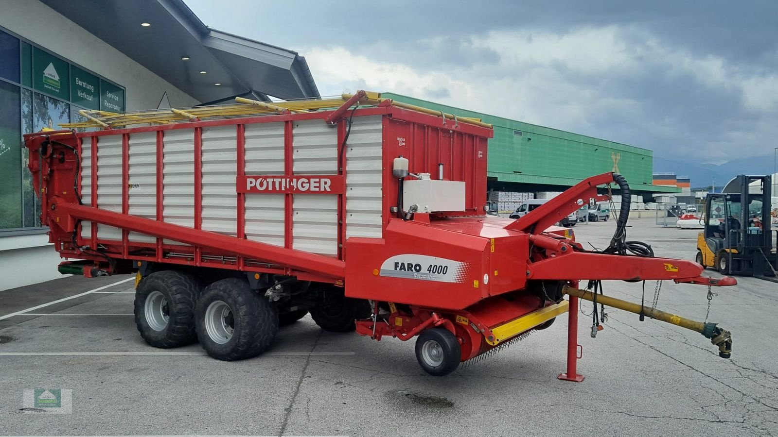 Ladewagen of the type Pöttinger FARO 4000 D, Gebrauchtmaschine in Klagenfurt (Picture 3)