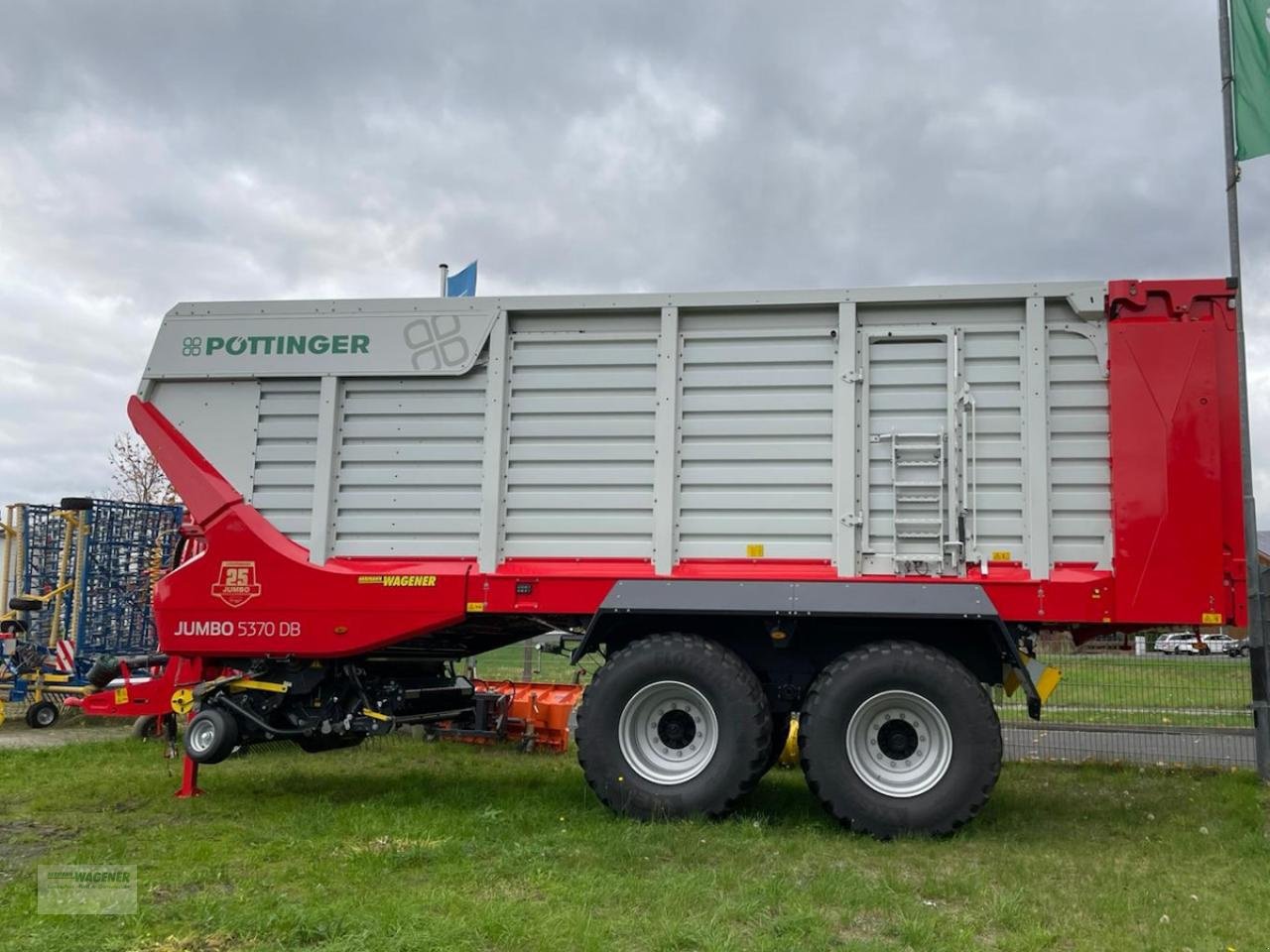 Ladewagen typu Pöttinger Jumbo 5370DB, Neumaschine v Bad Wildungen - Wega (Obrázek 1)