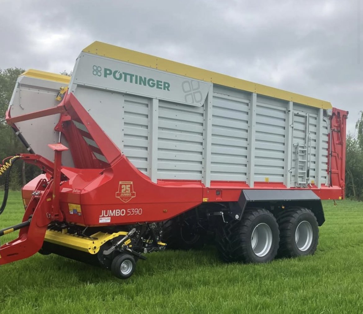 Ladewagen za tip Pöttinger Jumbo 5390 Tandem Kurzschnittladewagen Strautmann, Gebrauchtmaschine u Plauen (Slika 1)