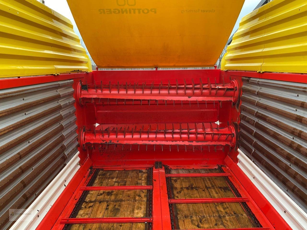 Ladewagen typu Pöttinger Jumbo 7210 D, Gebrauchtmaschine v Twist - Rühlerfeld (Obrázek 8)