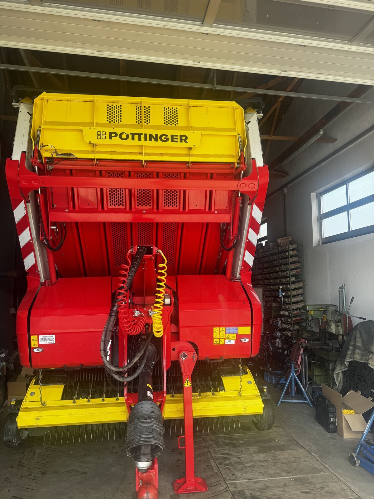 Ladewagen of the type Pöttinger Jumbo 7380 DB, Vorführmaschine in Traberg (Picture 4)