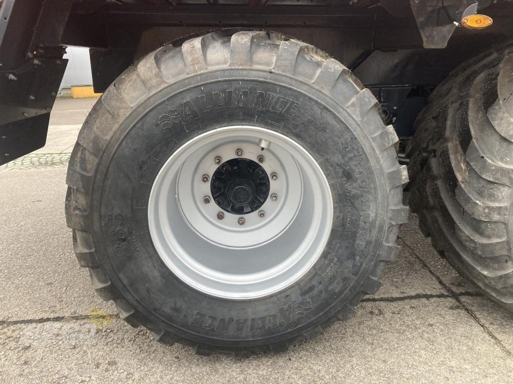 Ladewagen des Typs Pöttinger JUMBO 7380 DB, Neumaschine in Lütjenburg (Bild 11)