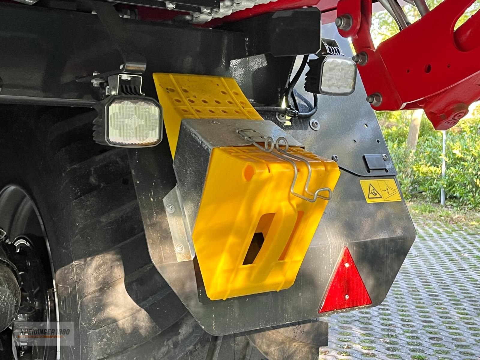 Ladewagen des Typs Pöttinger Jumbo 8400, Neumaschine in Altenfelden (Bild 16)