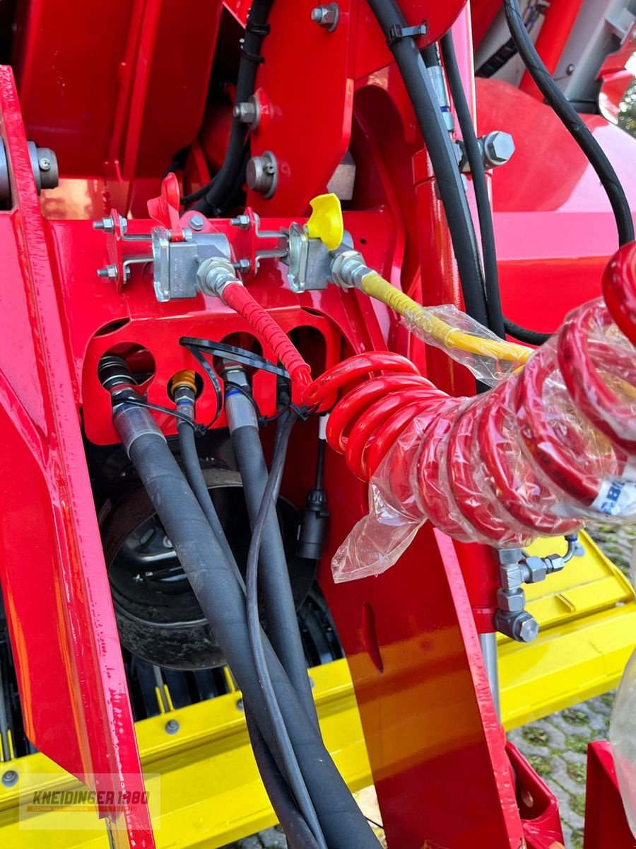 Ladewagen des Typs Pöttinger Jumbo 8400, Neumaschine in Altenfelden (Bild 5)