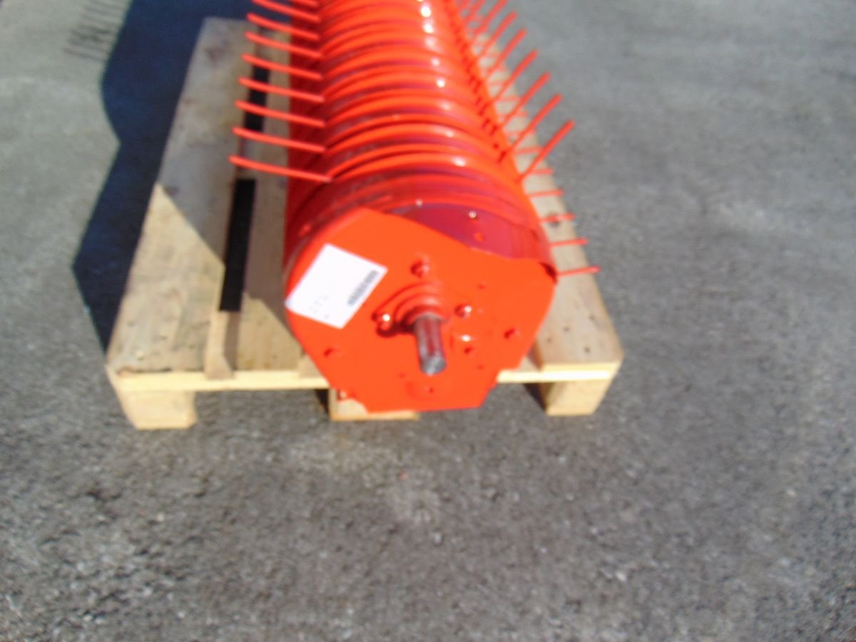 Ladewagen van het type Pöttinger Pick-Up zu diversen BOSS & PROFI, Neumaschine in Neukirchen am Walde  (Foto 2)