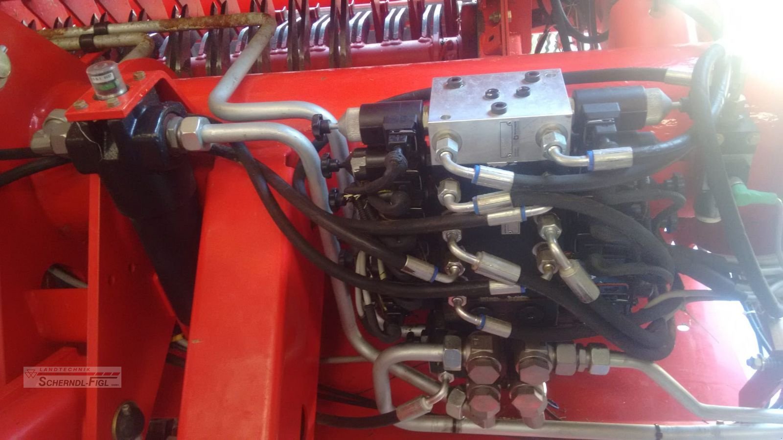 Ladewagen от тип Pöttinger PRIMO 350 Profimatic, Gebrauchtmaschine в St.Margarethen (Снимка 6)