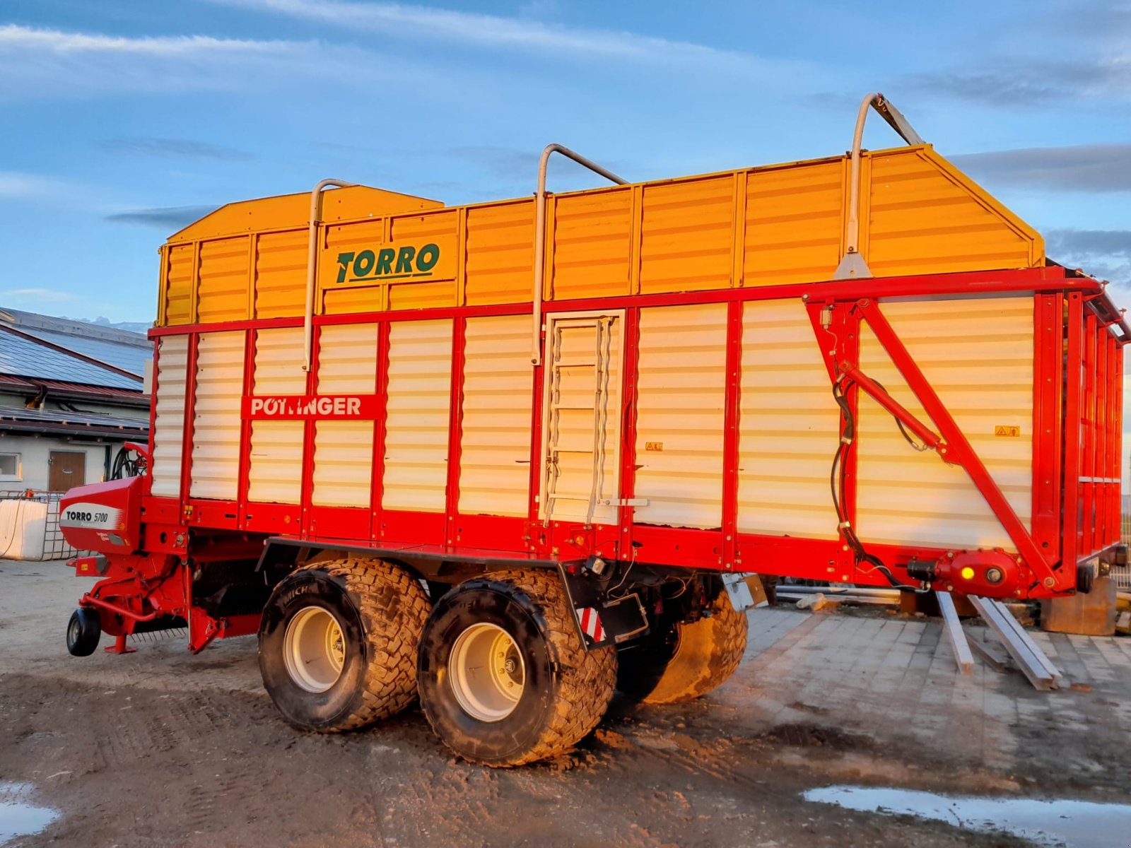 Ladewagen типа Pöttinger Torro 5700 L, Gebrauchtmaschine в Wutach (Фотография 1)