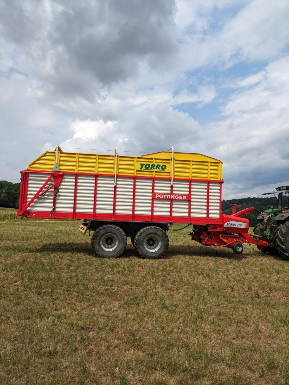 Ladewagen des Typs Pöttinger Torro 5700 L, Gebrauchtmaschine in Igensdorf (Bild 1)