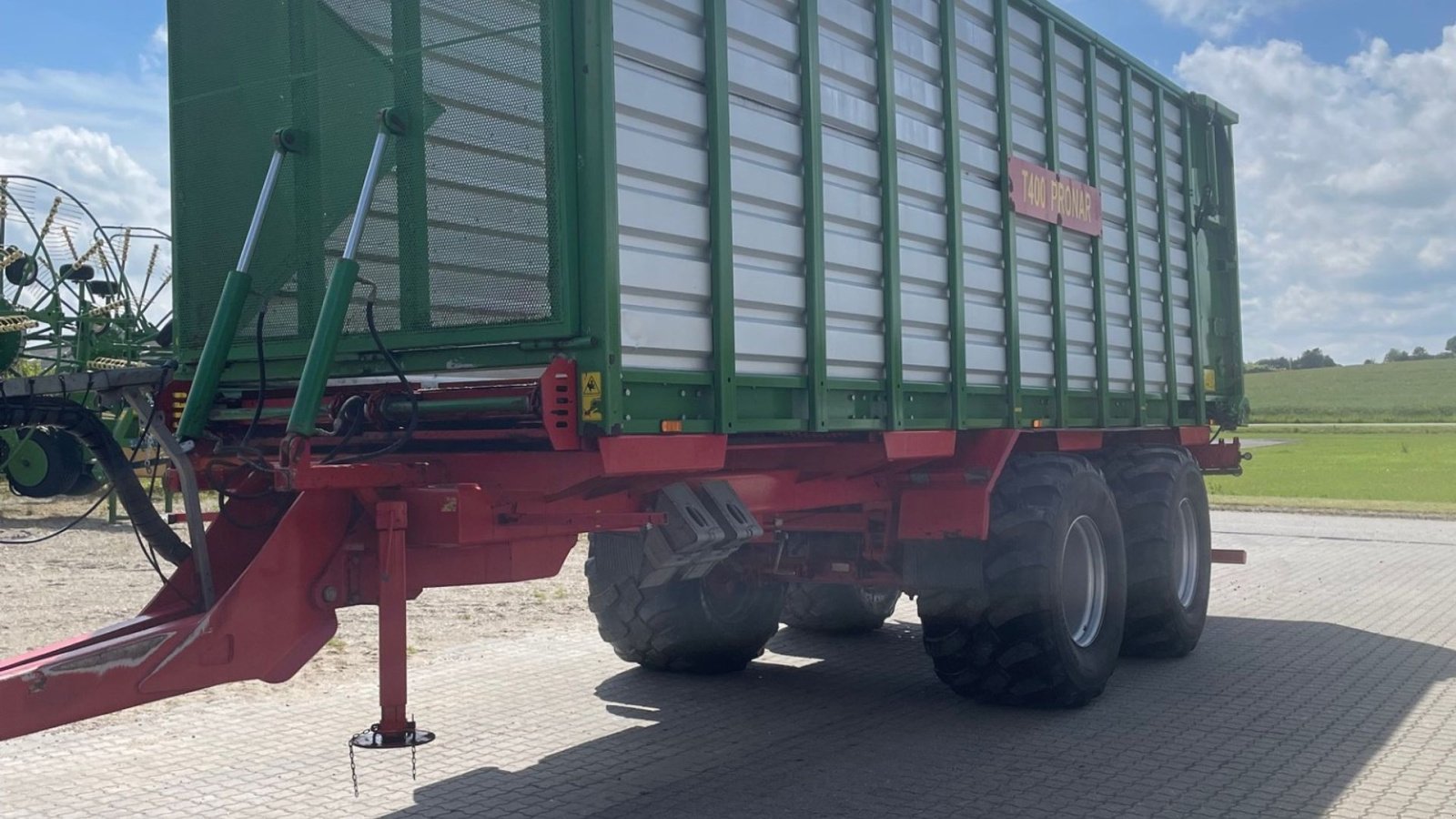 Ladewagen типа PRONAR T-400 store hjul og hydraulisk forsmæk, Gebrauchtmaschine в Kongerslev (Фотография 3)