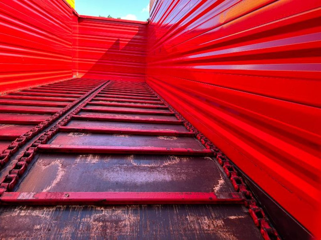 Ladewagen типа Schuitemaker RAPIDE 840, Gebrauchtmaschine в JOSSELIN (Фотография 9)