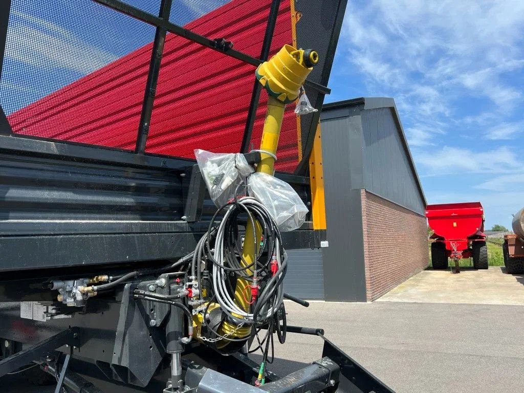 Ladewagen des Typs Schuitemaker Siwa 720 W, Gebrauchtmaschine in BENNEKOM (Bild 10)