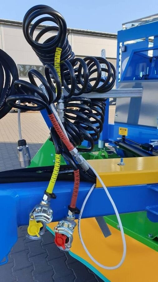 Ladewagen des Typs Sonstige Mähladewagen / green forage mower, Neumaschine in Michałowo (Bild 8)