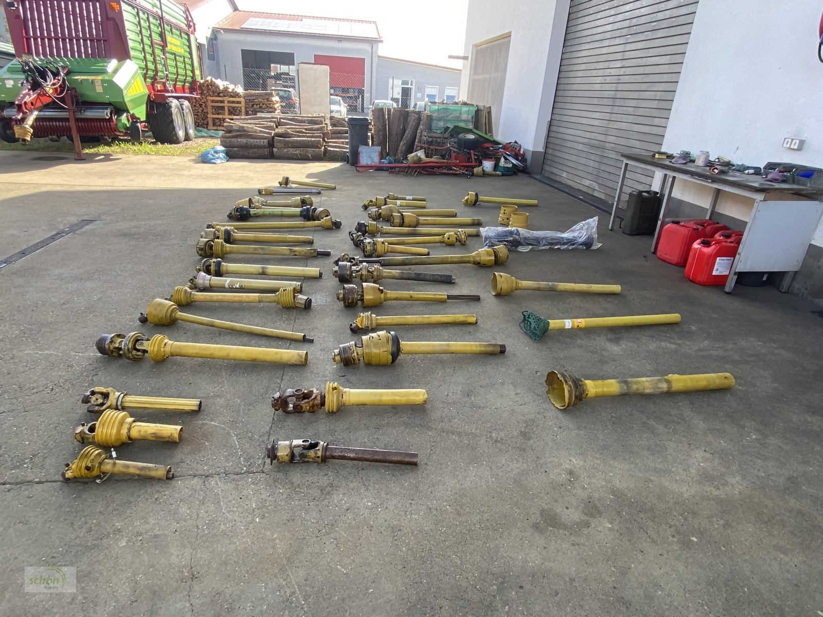 Ladewagen des Typs Sonstige Viele Zapfwellen, Zapfwellenhälften mit Rutschkupplungen usw., Gebrauchtmaschine in Burgrieden (Bild 1)