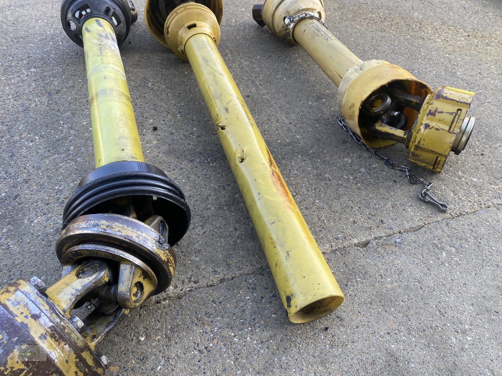 Ladewagen des Typs Sonstige Viele Zapfwellen, Zapfwellenhälften mit Rutschkupplungen usw., Gebrauchtmaschine in Burgrieden (Bild 9)