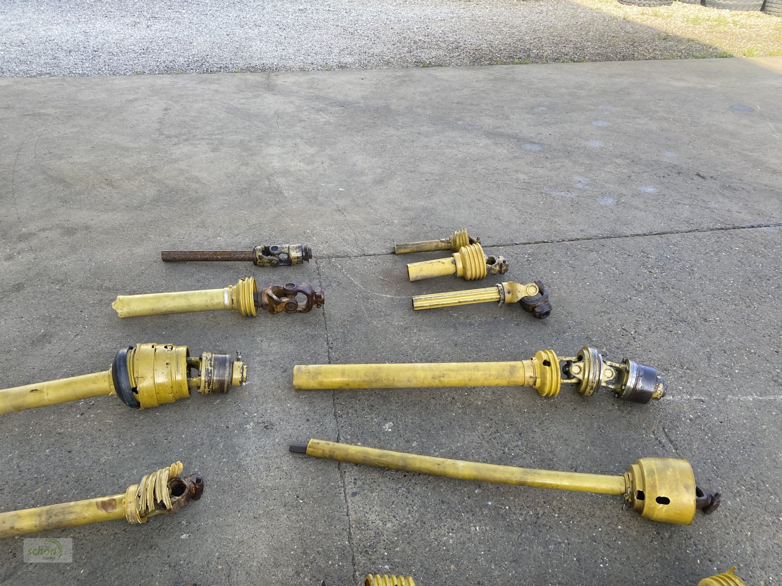 Ladewagen des Typs Sonstige Viele Zapfwellen, Zapfwellenhälften mit Rutschkupplungen usw., Gebrauchtmaschine in Burgrieden (Bild 10)