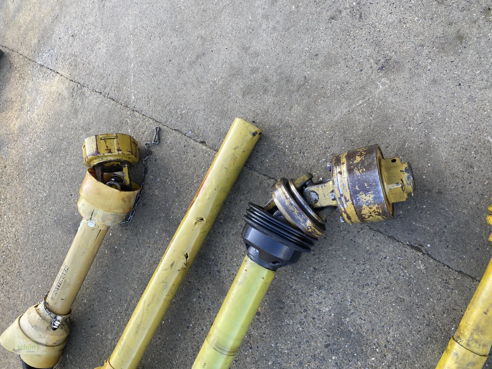 Ladewagen des Typs Sonstige Viele Zapfwellen, Zapfwellenhälften mit Rutschkupplungen usw., Gebrauchtmaschine in Burgrieden (Bild 16)