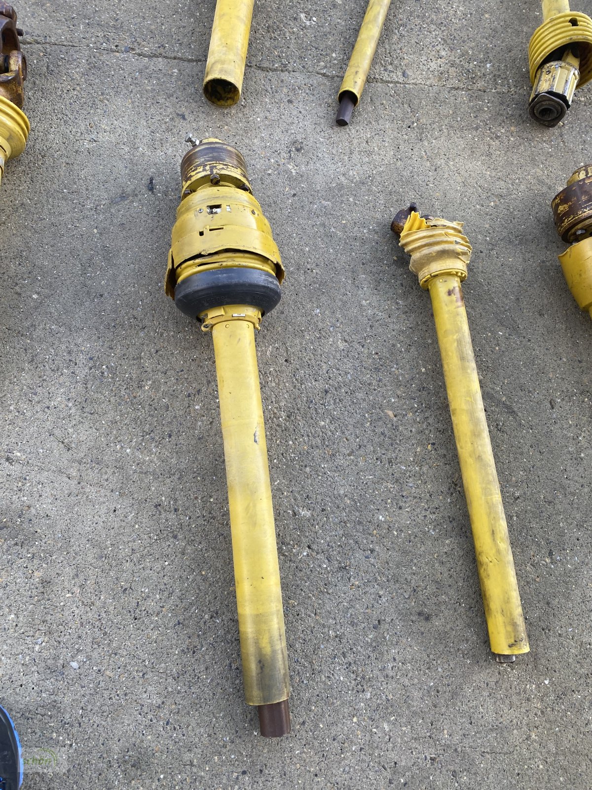 Ladewagen des Typs Sonstige Viele Zapfwellen, Zapfwellenhälften mit Rutschkupplungen usw., Gebrauchtmaschine in Burgrieden (Bild 18)