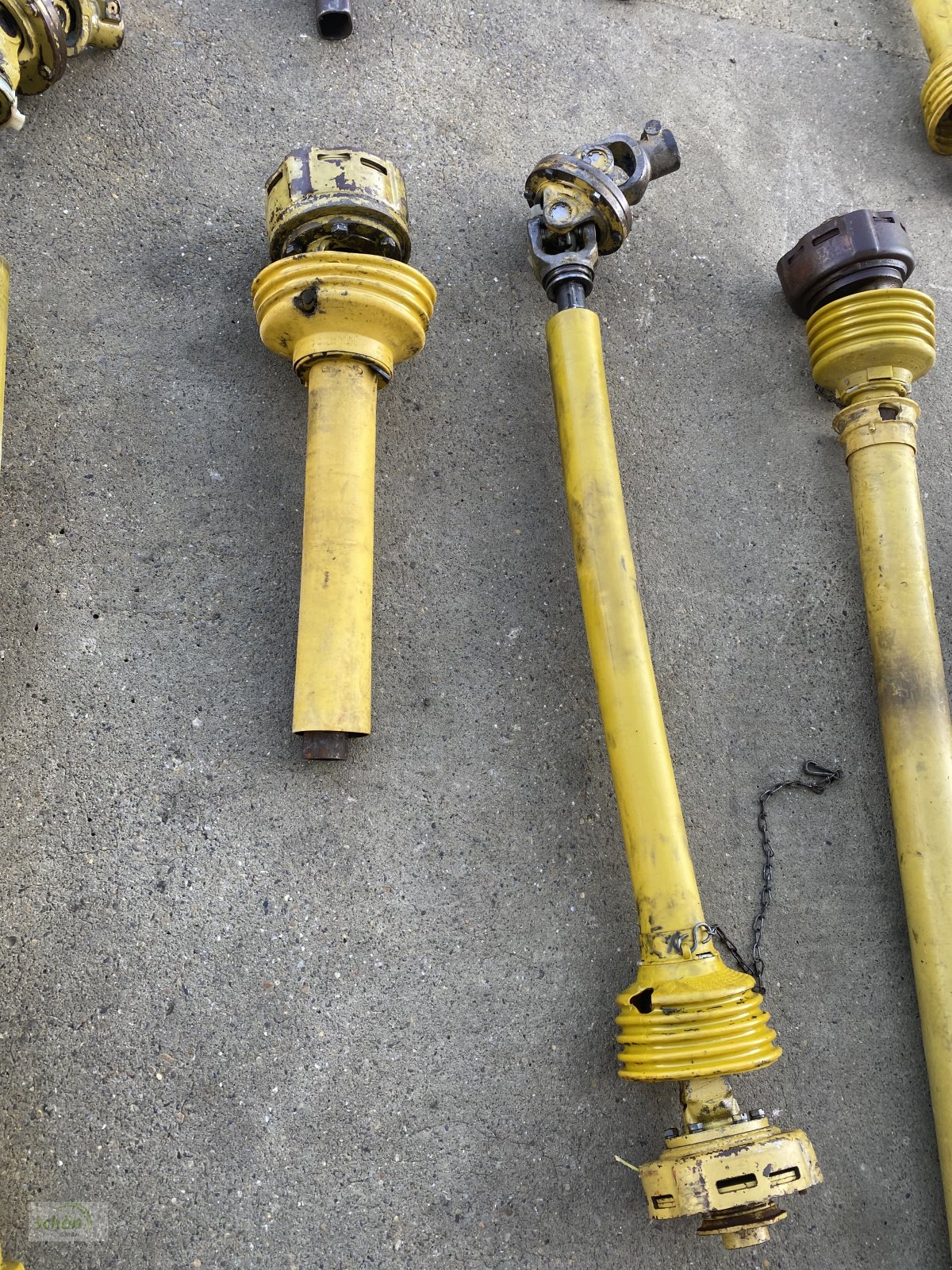 Ladewagen des Typs Sonstige Viele Zapfwellen, Zapfwellenhälften mit Rutschkupplungen usw., Gebrauchtmaschine in Burgrieden (Bild 20)