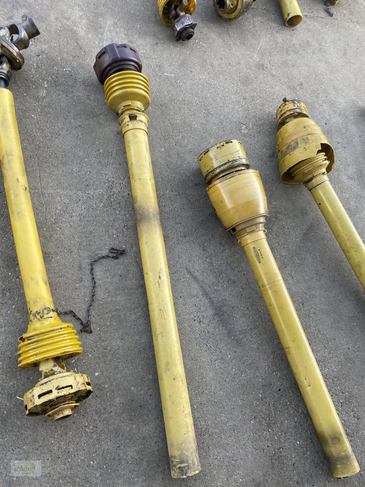 Ladewagen des Typs Sonstige Viele Zapfwellen, Zapfwellenhälften mit Rutschkupplungen usw., Gebrauchtmaschine in Burgrieden (Bild 21)