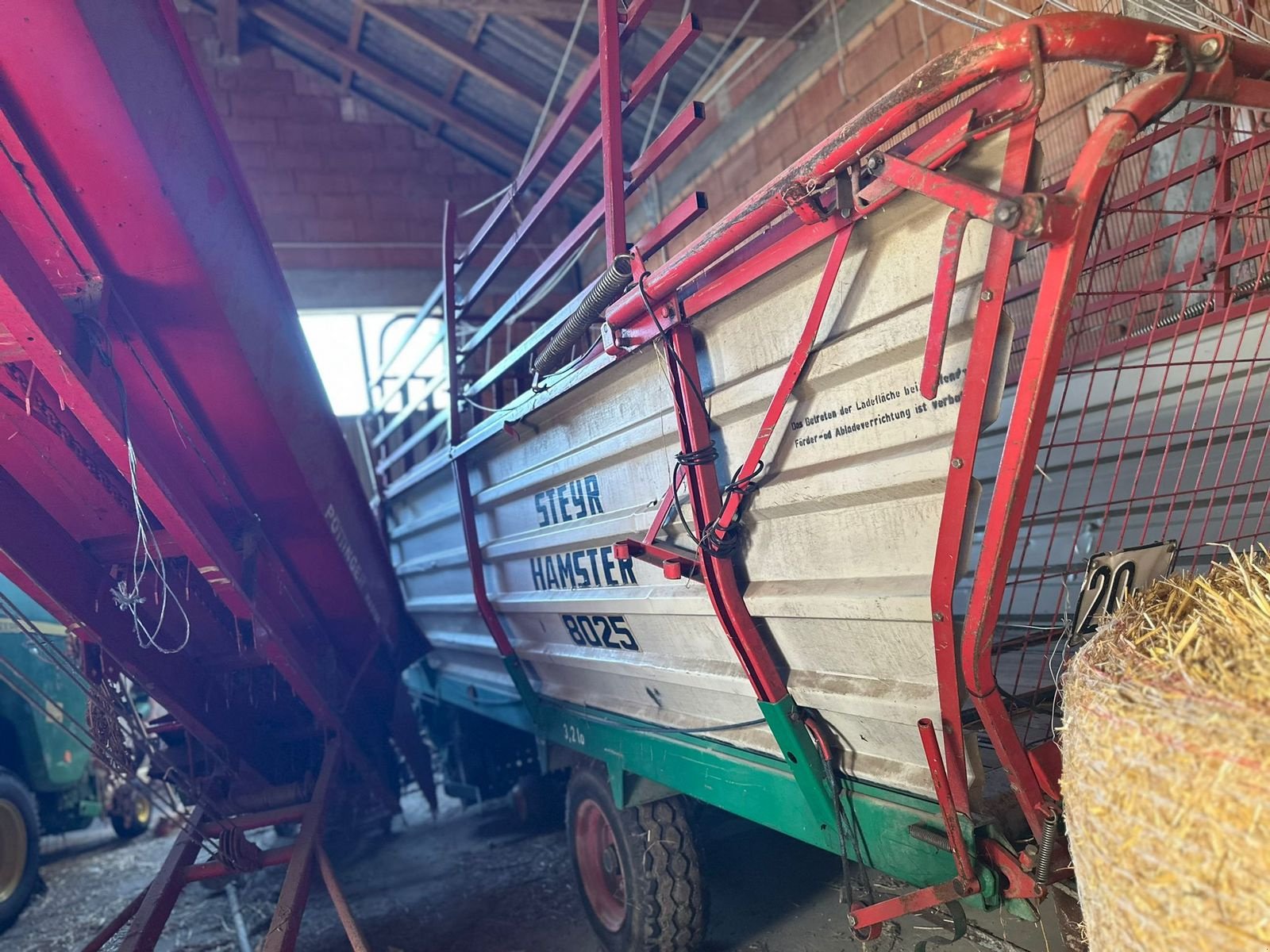 Ladewagen of the type Steyr 8025 HAMSTER, Gebrauchtmaschine in Burgkirchen (Picture 3)