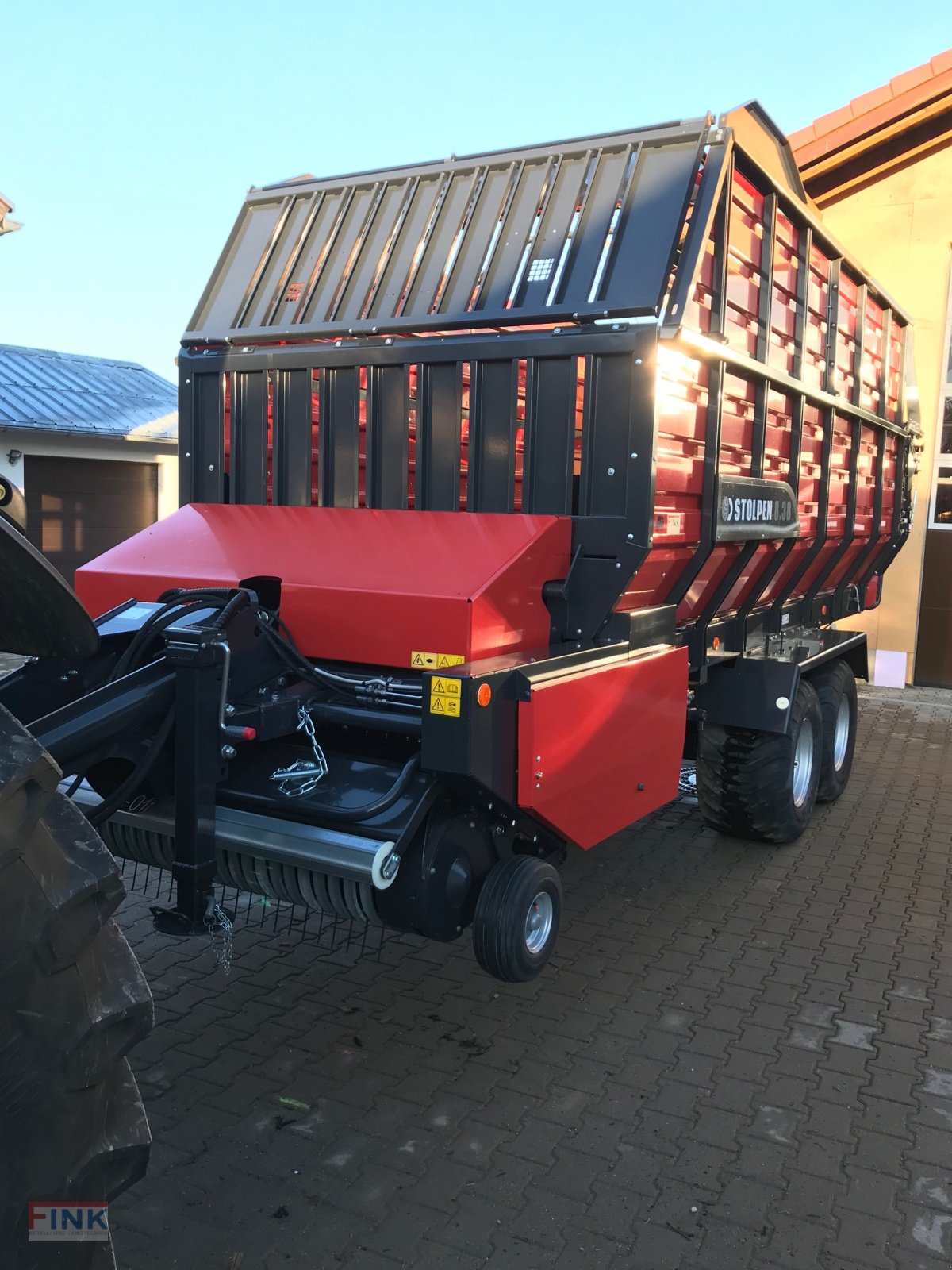 Ladewagen des Typs Stolpen 8.38 TA, Neumaschine in Burgberg-Häuser (Bild 2)