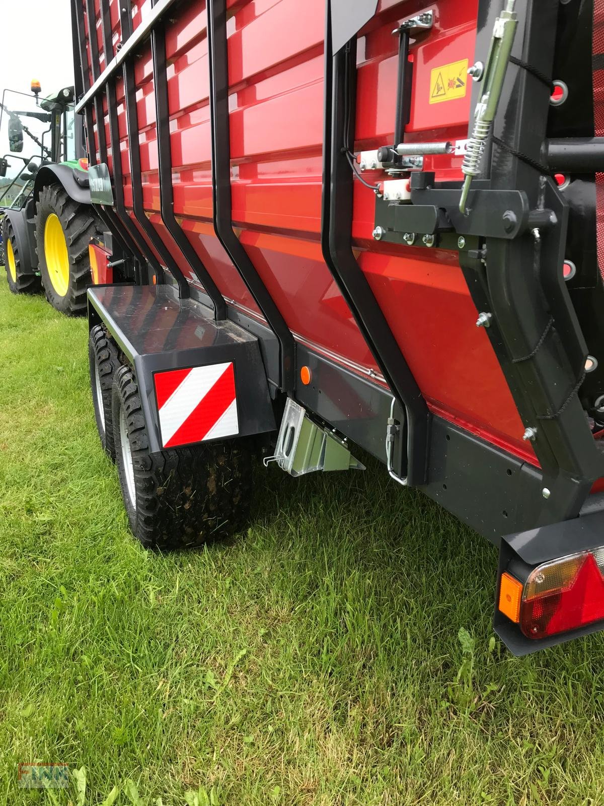 Ladewagen des Typs Stolpen 8.38 TA, Neumaschine in Burgberg-Häuser (Bild 5)