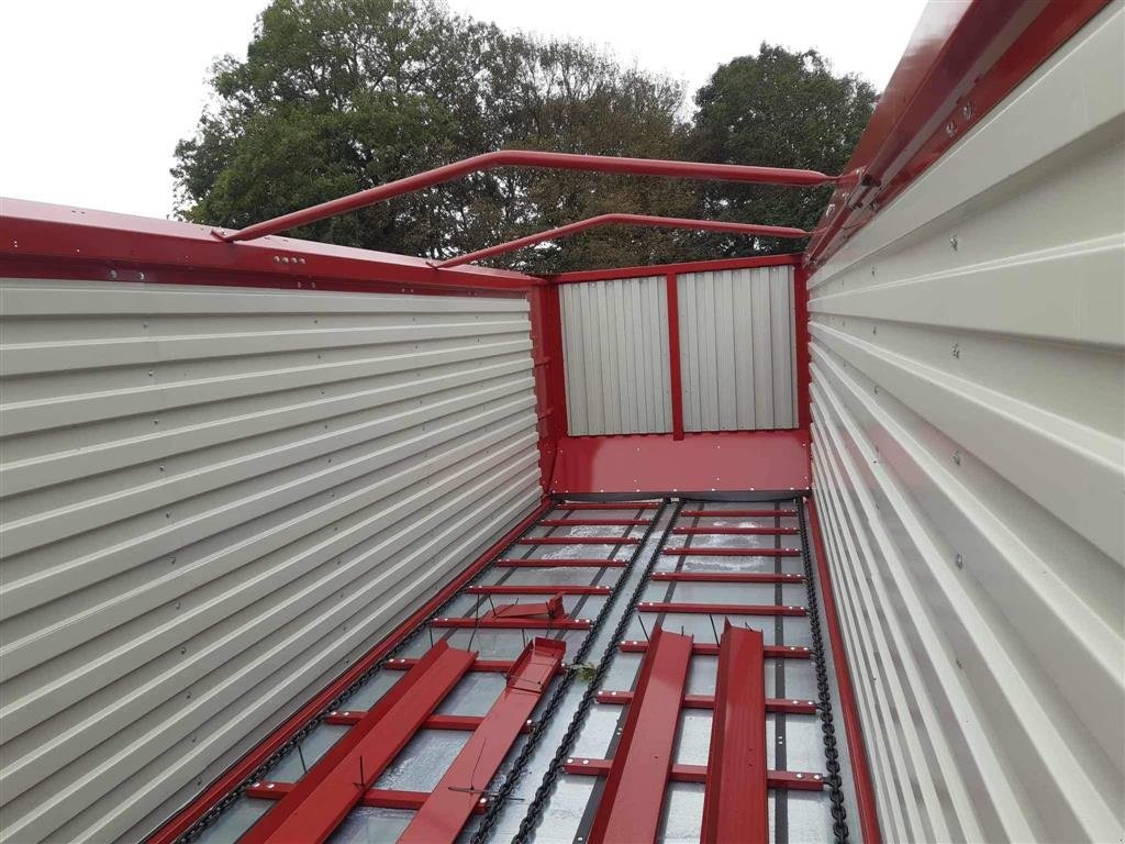 Ladewagen del tipo Strautmann Giga Trailer 460, Gebrauchtmaschine In Nykøbing Mors (Immagine 17)