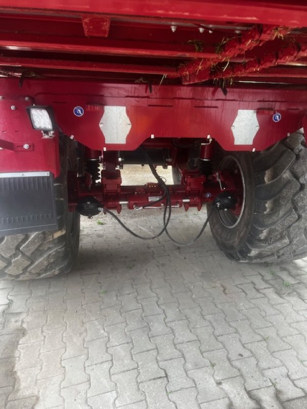 Ladewagen des Typs Strautmann Giga Vietesse 4002 ***Vorführwagen***, Gebrauchtmaschine in Offenhausen (Bild 7)