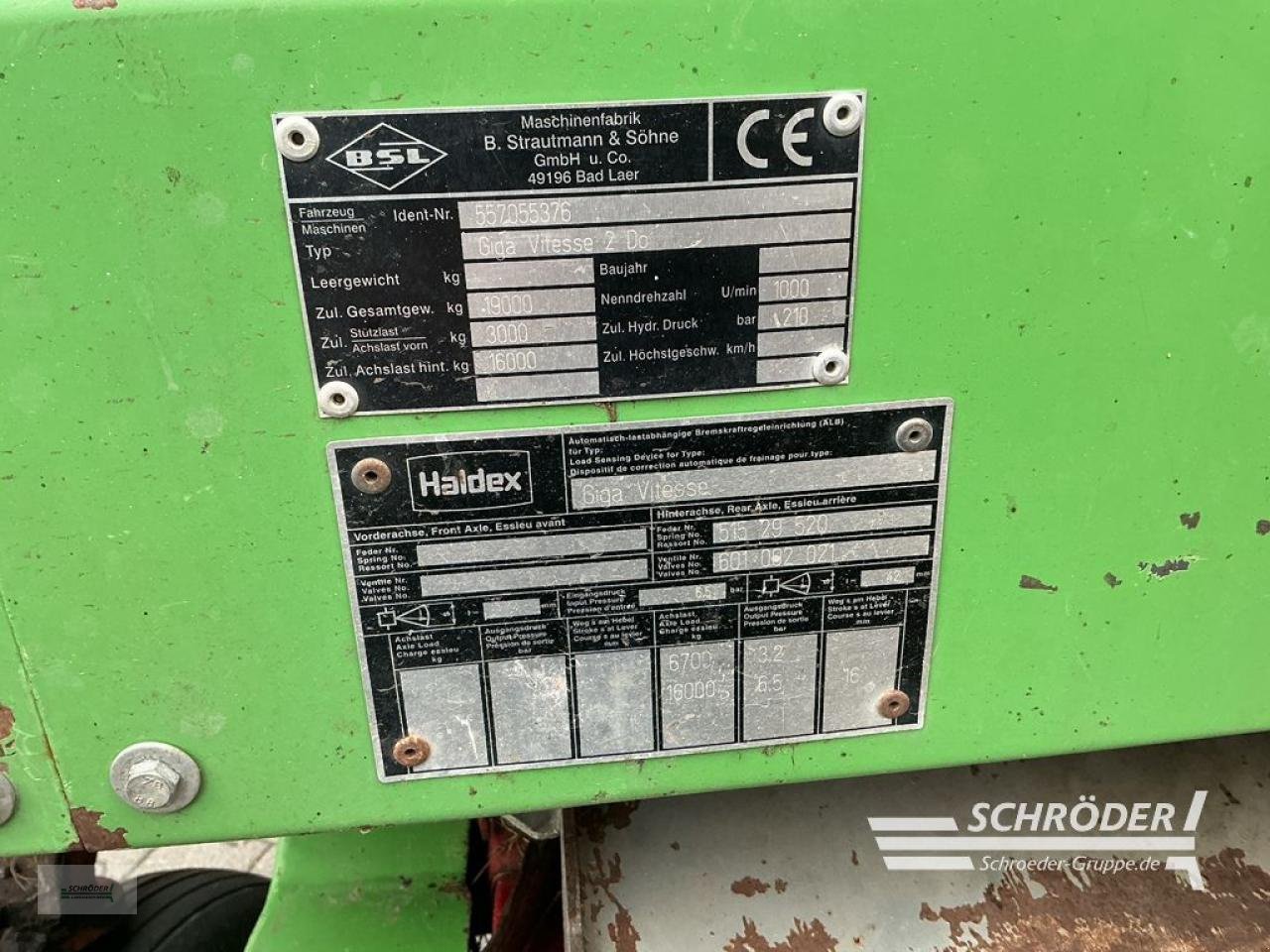 Ladewagen des Typs Strautmann GIGA VITESSE 2 DO, Gebrauchtmaschine in Westerstede (Bild 2)