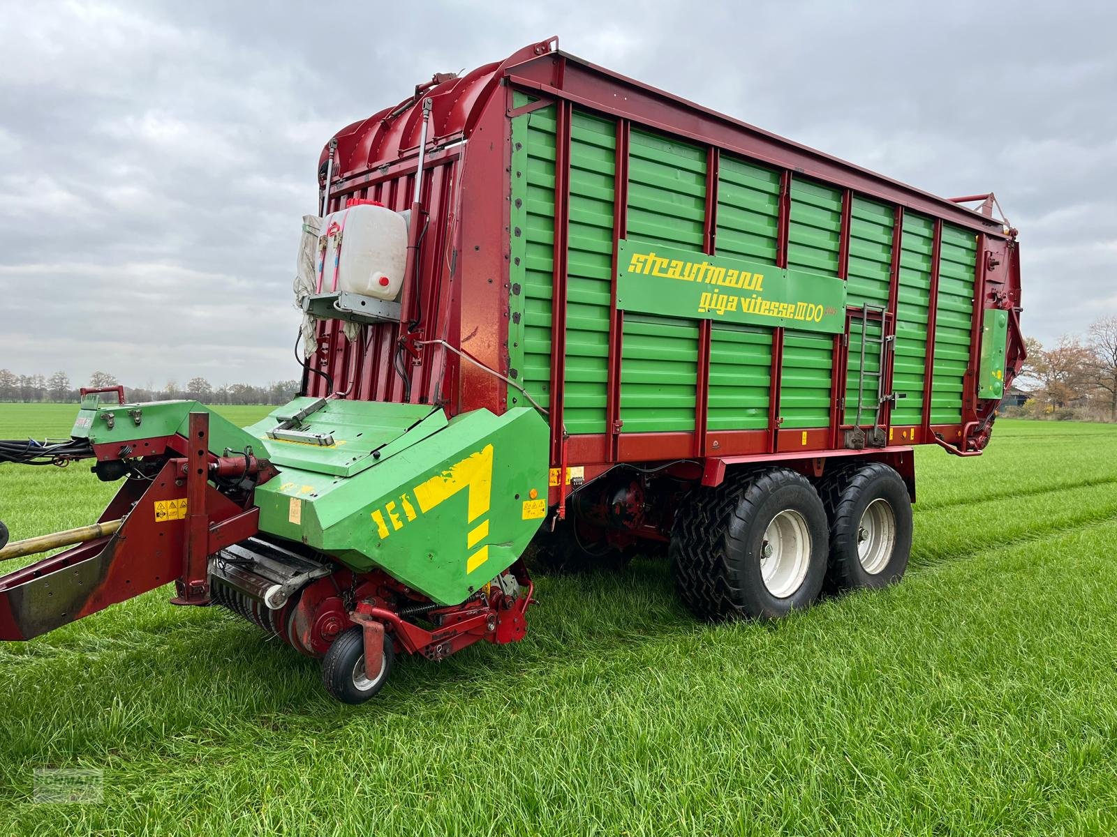 Ladewagen of the type Strautmann GIGA VITESSE 3 DO, Gebrauchtmaschine in Woltersdorf (Picture 1)