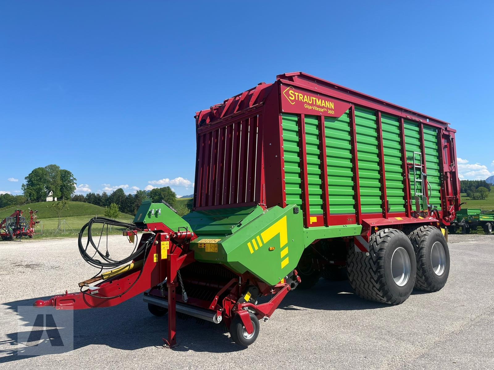 Ladewagen des Typs Strautmann Giga Vitesse 3601, Gebrauchtmaschine in Antdorf (Bild 2)