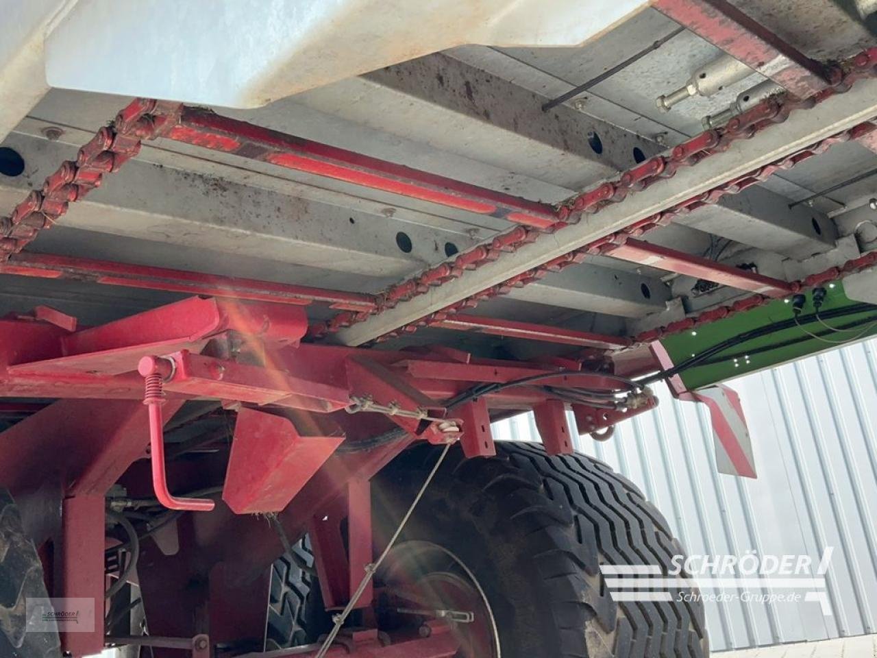 Ladewagen of the type Strautmann GIGA VITESSE 4002 DO, Gebrauchtmaschine in Ahlerstedt (Picture 13)