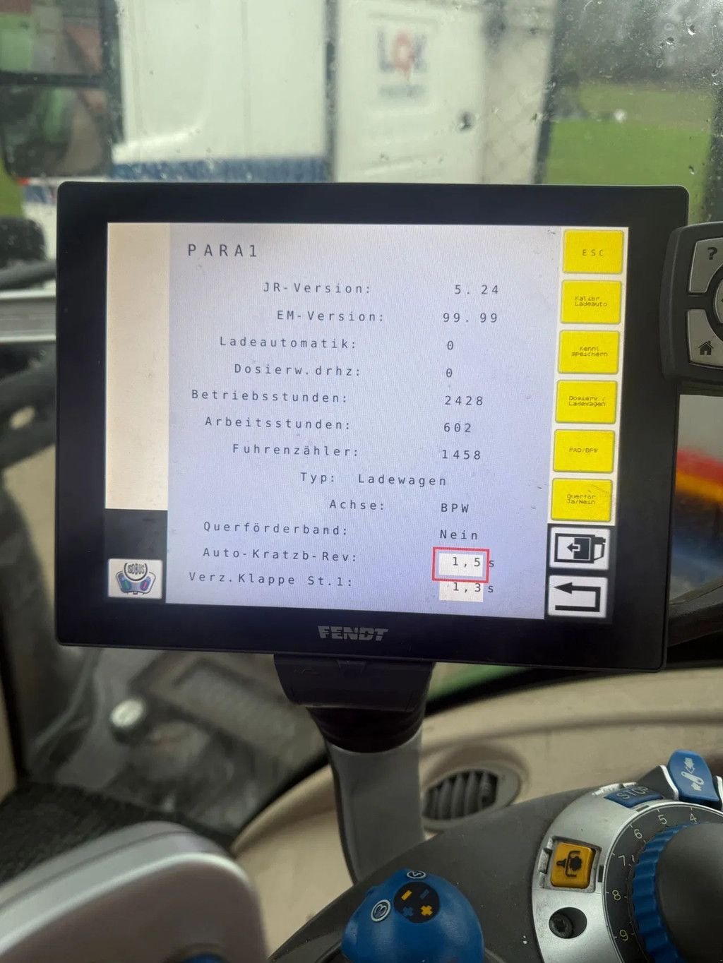 Ladewagen van het type Strautmann Giga vitesse CFS 3601 Ladewagen, Gebrauchtmaschine in Ruinerwold (Foto 8)