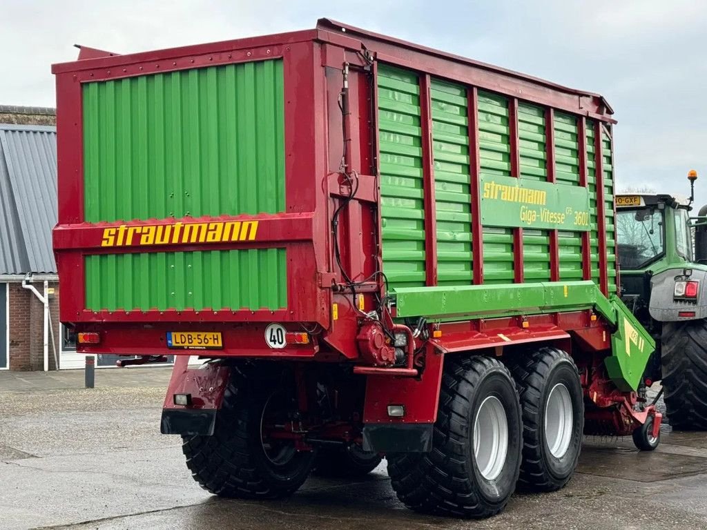 Ladewagen типа Strautmann Giga vitesse CFS 3601 Ladewagen, Gebrauchtmaschine в Ruinerwold (Фотография 11)