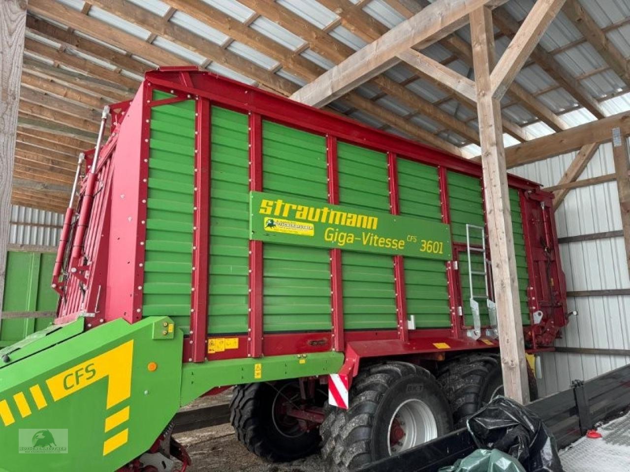 Ladewagen от тип Strautmann Giga-Vitesse CFS 3601, Gebrauchtmaschine в Münchberg (Снимка 1)