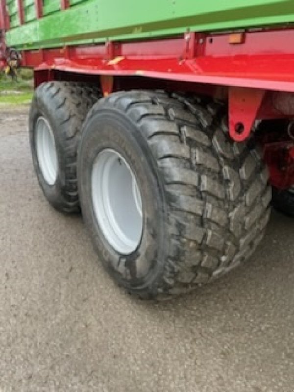 Ladewagen typu Strautmann Giga Vitesse CFS 4401 med ny model pickup, Gebrauchtmaschine v Kongerslev (Obrázek 7)