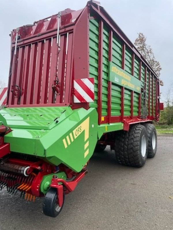 Ladewagen typu Strautmann Giga Vitesse CFS 4401 med ny model pickup, Gebrauchtmaschine v Kongerslev (Obrázek 1)