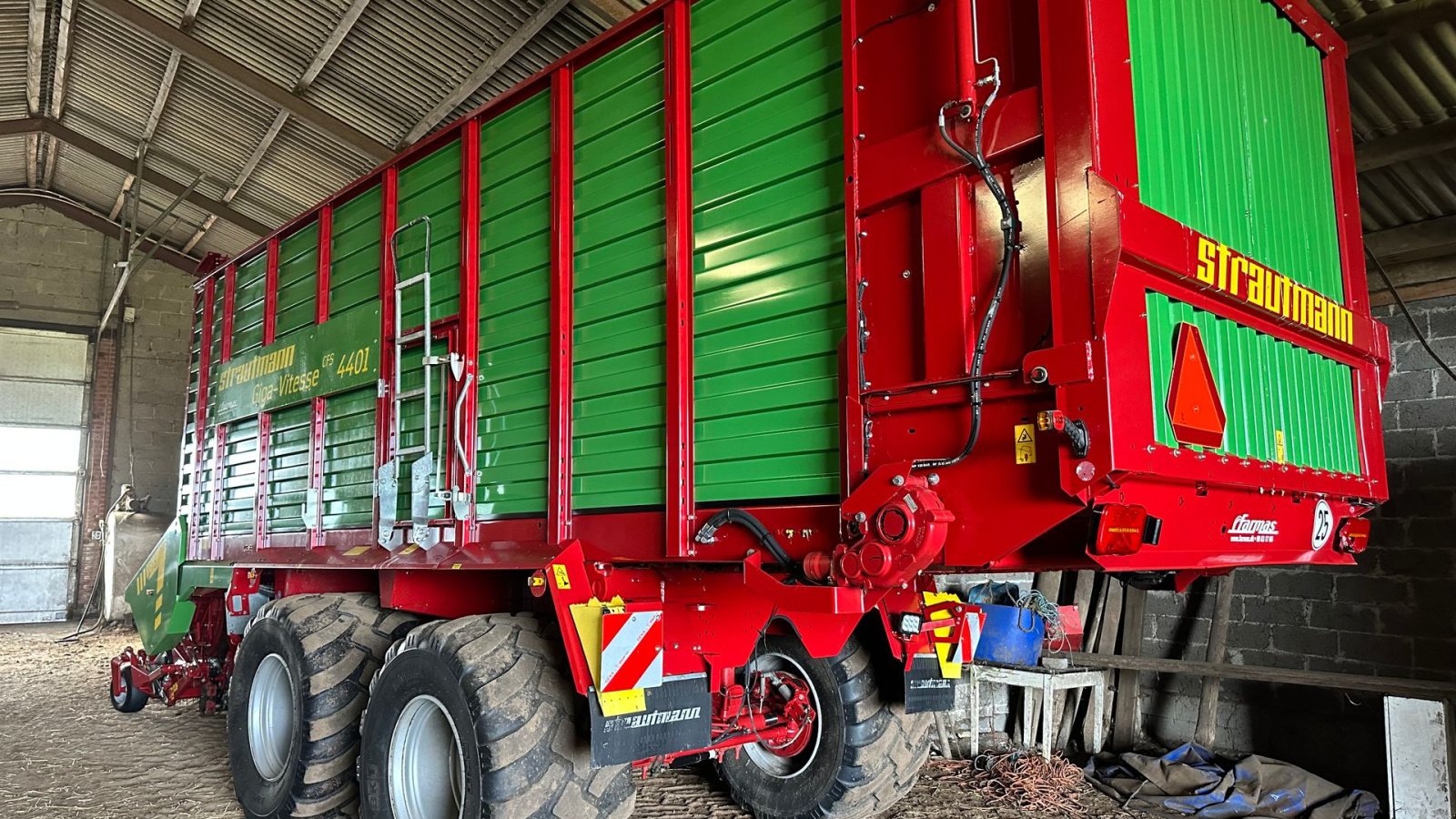 Ladewagen типа Strautmann Giga Vitesse CFS 4401, Gebrauchtmaschine в Nykøbing Mors (Фотография 12)