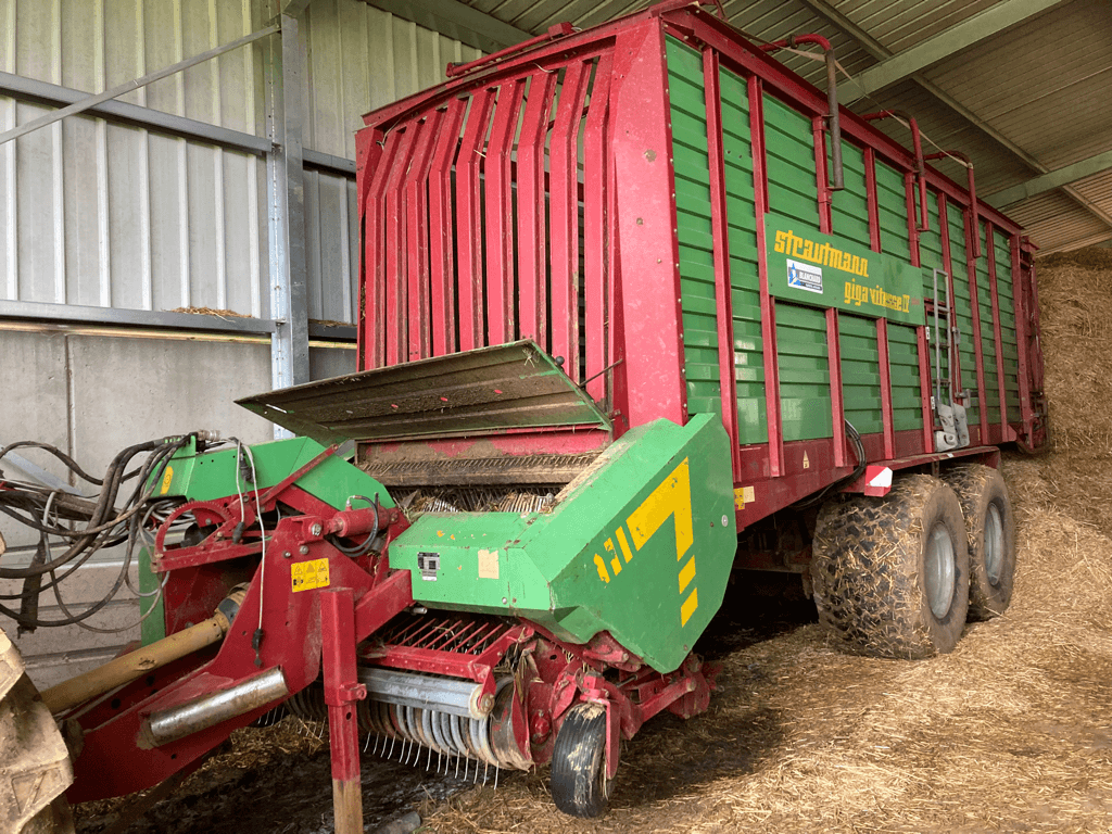 Ladewagen del tipo Strautmann GIGA VITESSE CFS 4402, Gebrauchtmaschine en ISIGNY-LE-BUAT (Imagen 2)