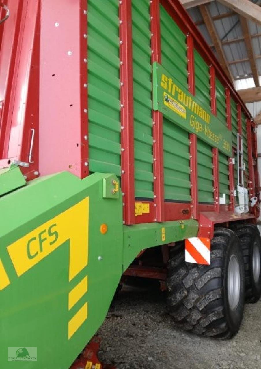 Ladewagen del tipo Strautmann Giga-Vitesse CFS3601, Gebrauchtmaschine In Münchberg (Immagine 2)