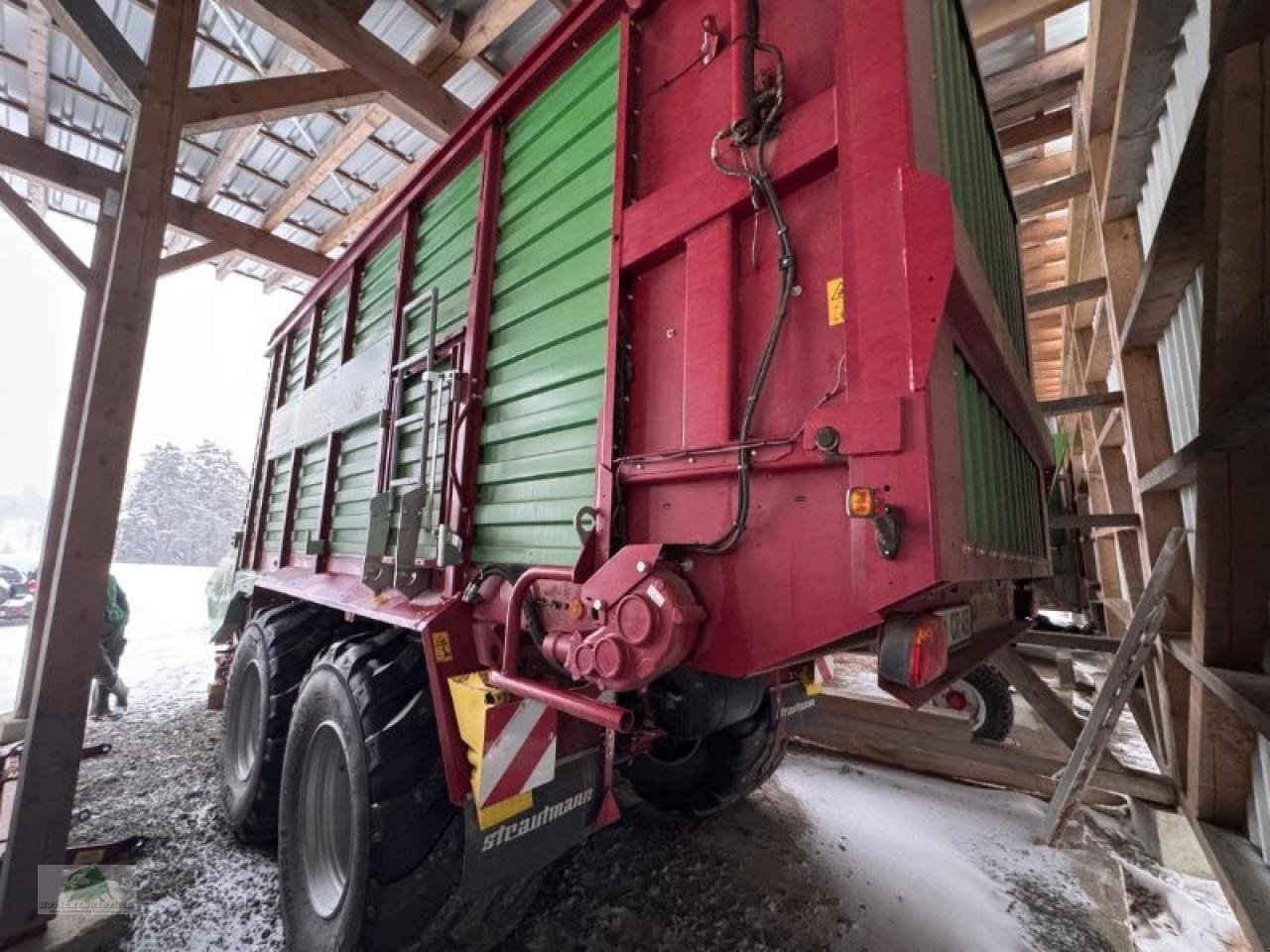 Ladewagen del tipo Strautmann Giga-Vitesse CFS3601, Gebrauchtmaschine In Münchberg (Immagine 4)