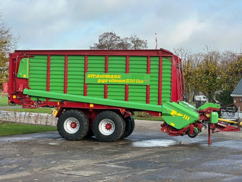Ladewagen typu Strautmann Giga Vitesse III 3 Ladewagen Opraapwagen, Gebrauchtmaschine v Ruinerwold (Obrázek 1)