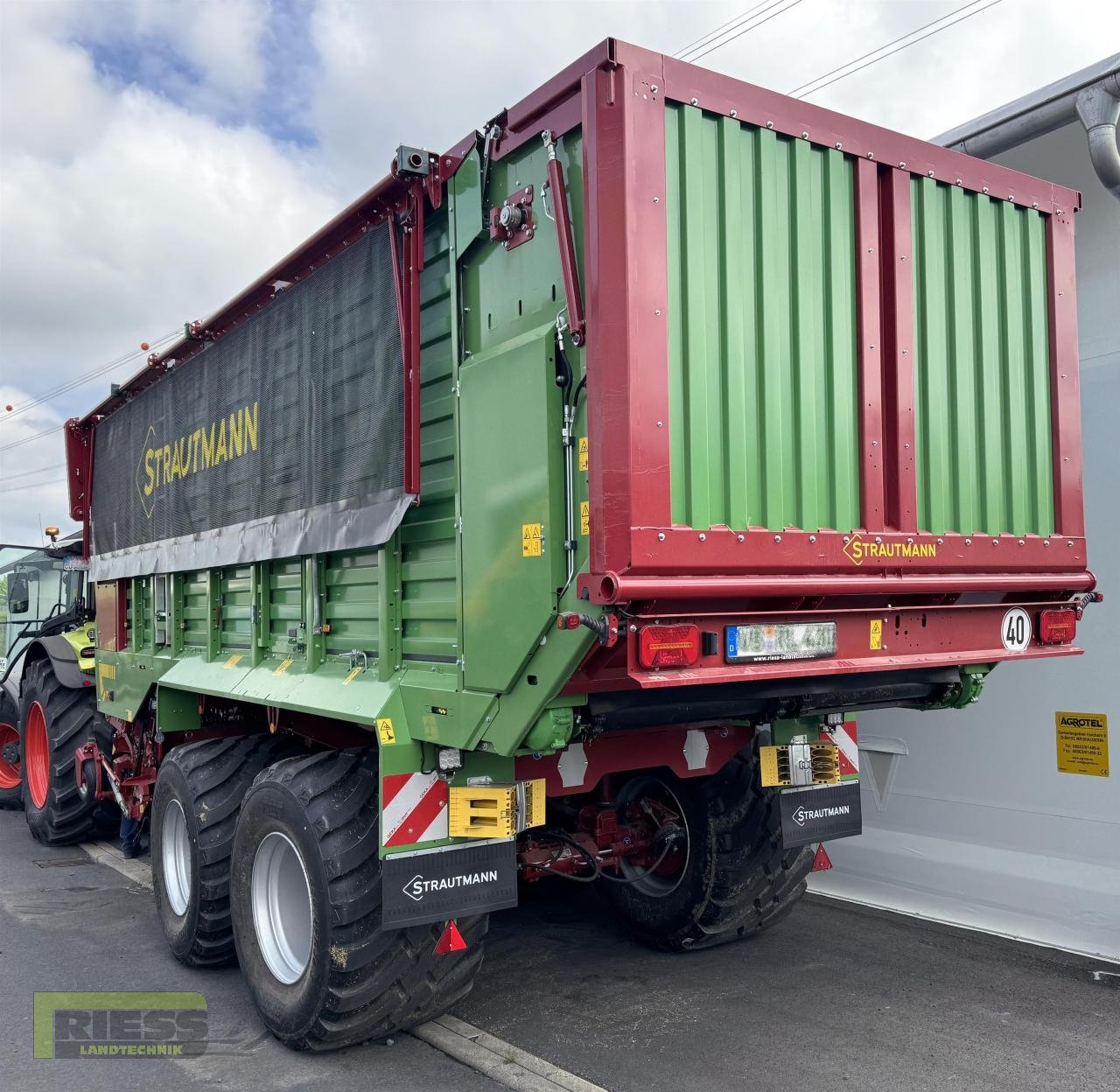 Ladewagen del tipo Strautmann MAGNON 10-430 DO, Neumaschine In Homberg/Ohm - Maulbach (Immagine 12)