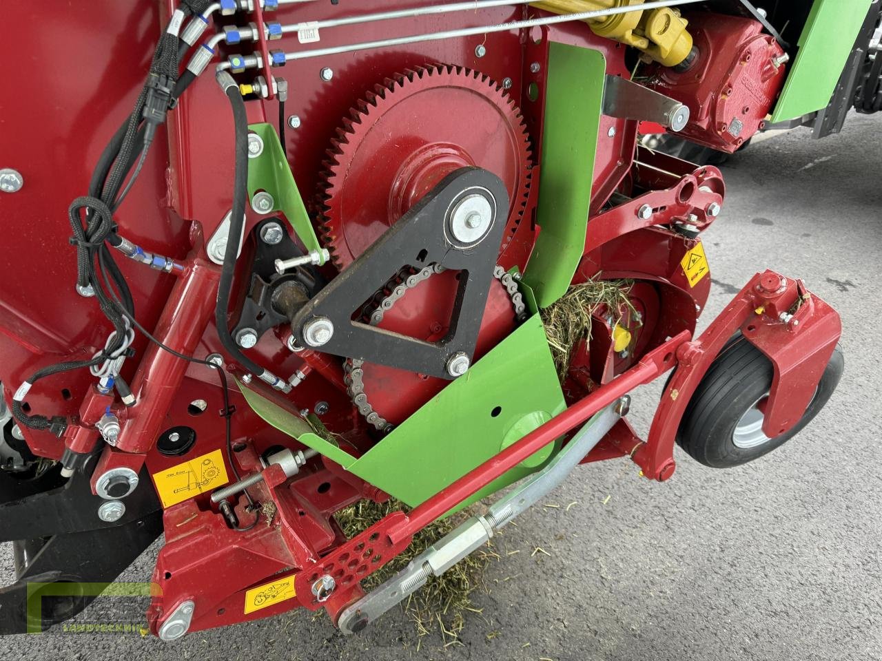 Ladewagen del tipo Strautmann MAGNON 10-430 DO, Neumaschine In Homberg/Ohm - Maulbach (Immagine 14)