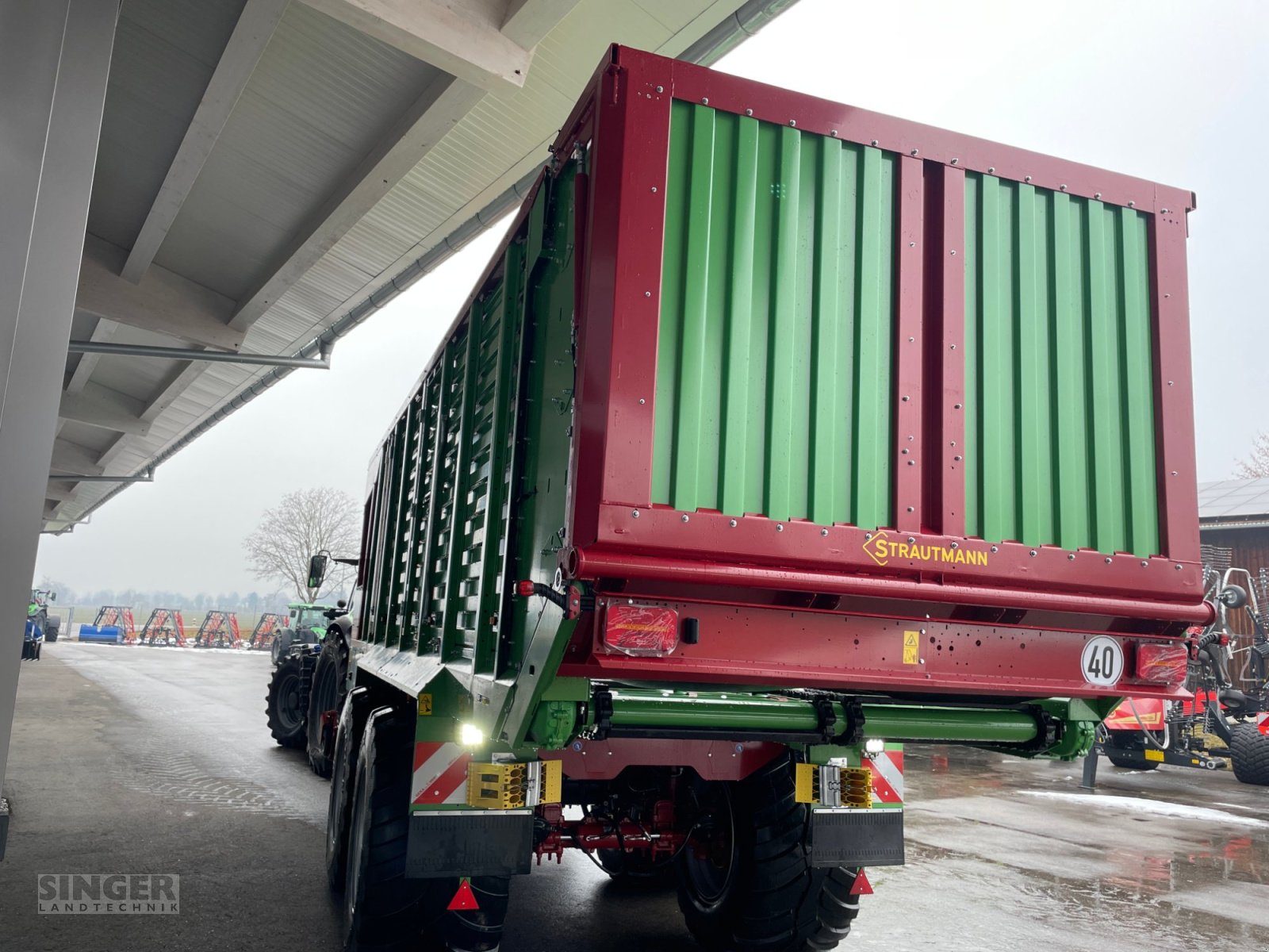Ladewagen typu Strautmann Magnon 11-470 Kurzschnittladewagen, Neumaschine w Ebenhofen (Zdjęcie 9)