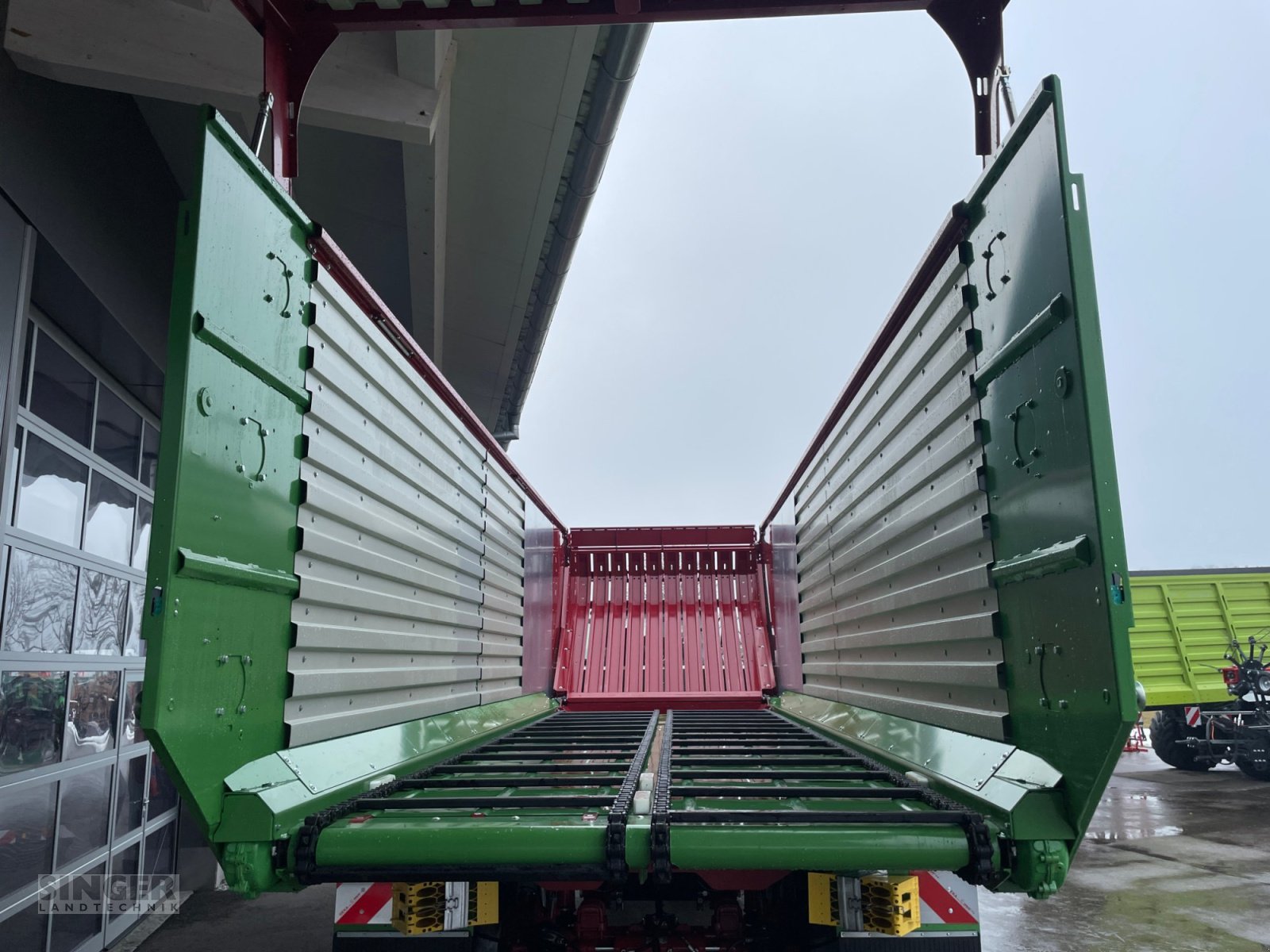 Ladewagen typu Strautmann Magnon 11-470 Kurzschnittladewagen, Neumaschine w Ebenhofen (Zdjęcie 10)