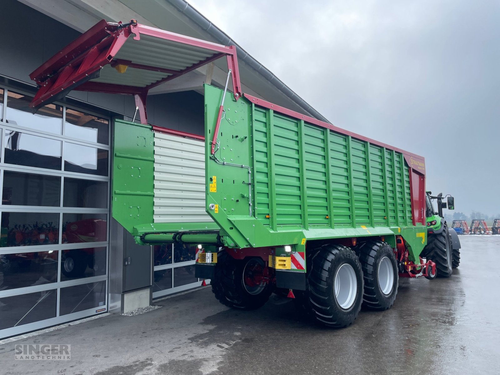 Ladewagen typu Strautmann Magnon 11-470 Kurzschnittladewagen, Neumaschine w Ebenhofen (Zdjęcie 11)