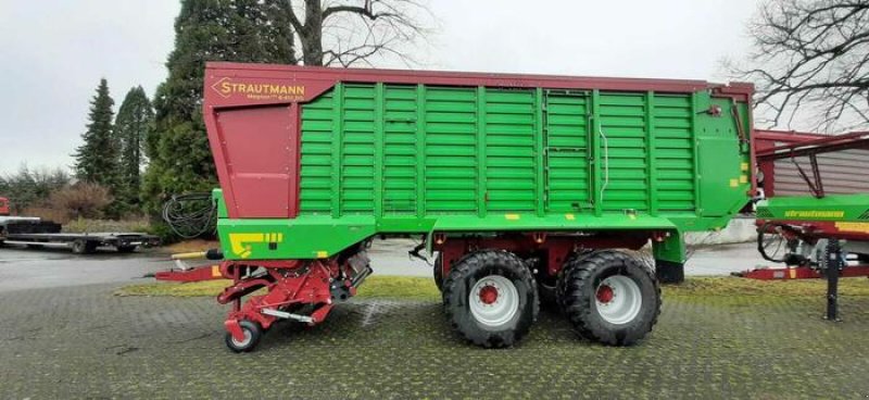 Ladewagen des Typs Strautmann MAGNON 8-410 DO CFS, Vorführmaschine in Kürten-Neuensaal (Bild 1)